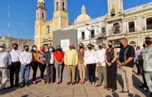 LEGISLADORAS Y LEGISLADORES ACUDIERON A LA COLOCACIÓN DEL BANDO SOLEMNE EN PALACIO DE GOBIERNO