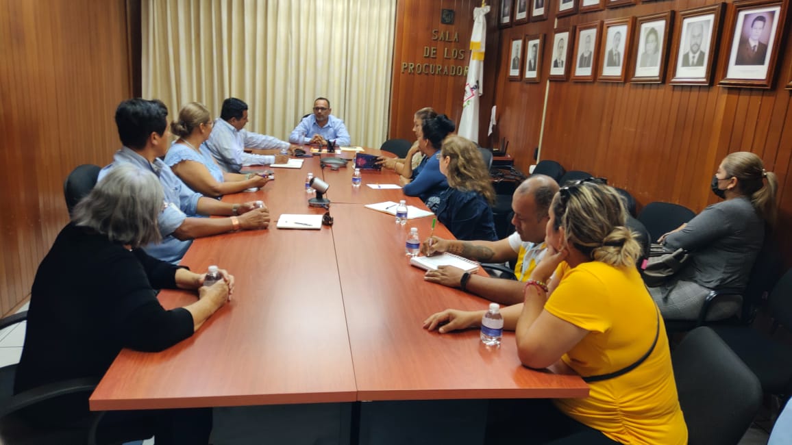 El Fiscal General se reúne con integrantes de Colectivo<br>de familiares de personas desaparecidas